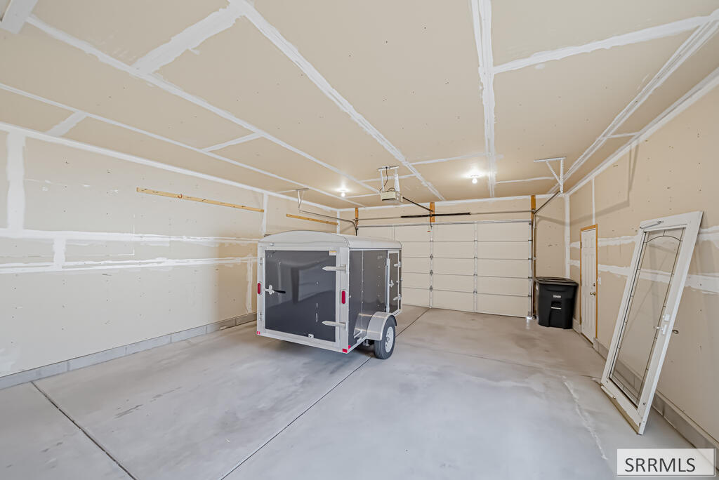 3049 Brookstone Circle Property Photo 44