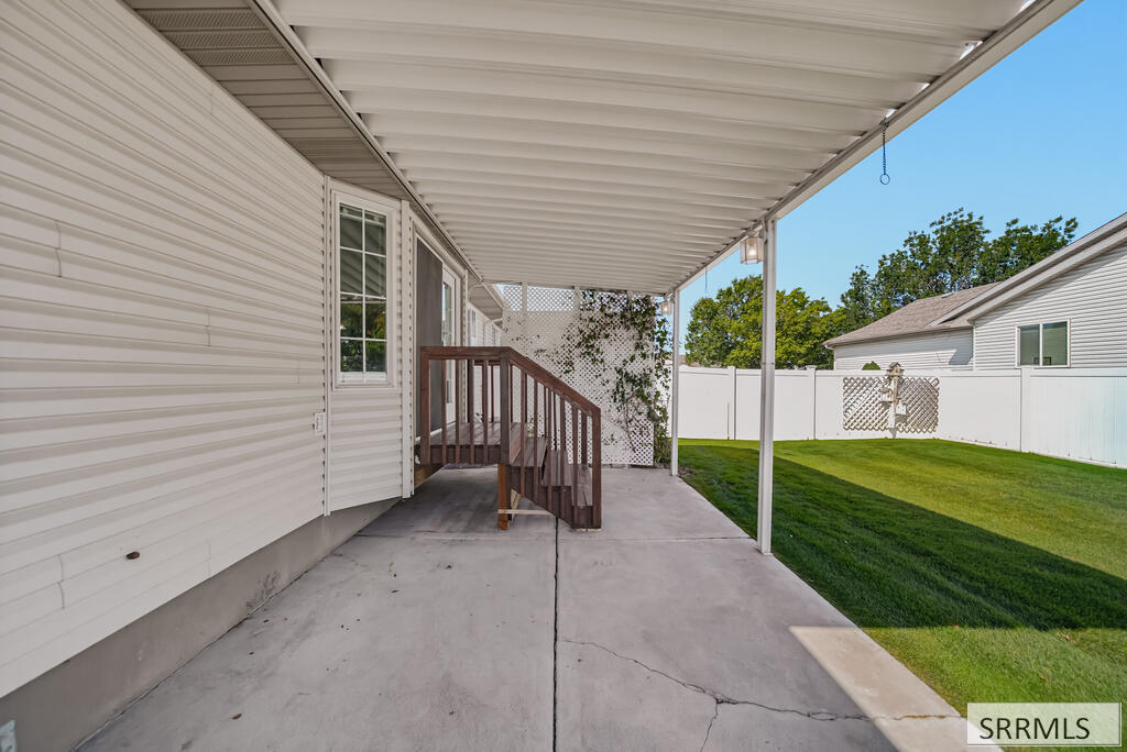 3049 Brookstone Circle Property Photo 49