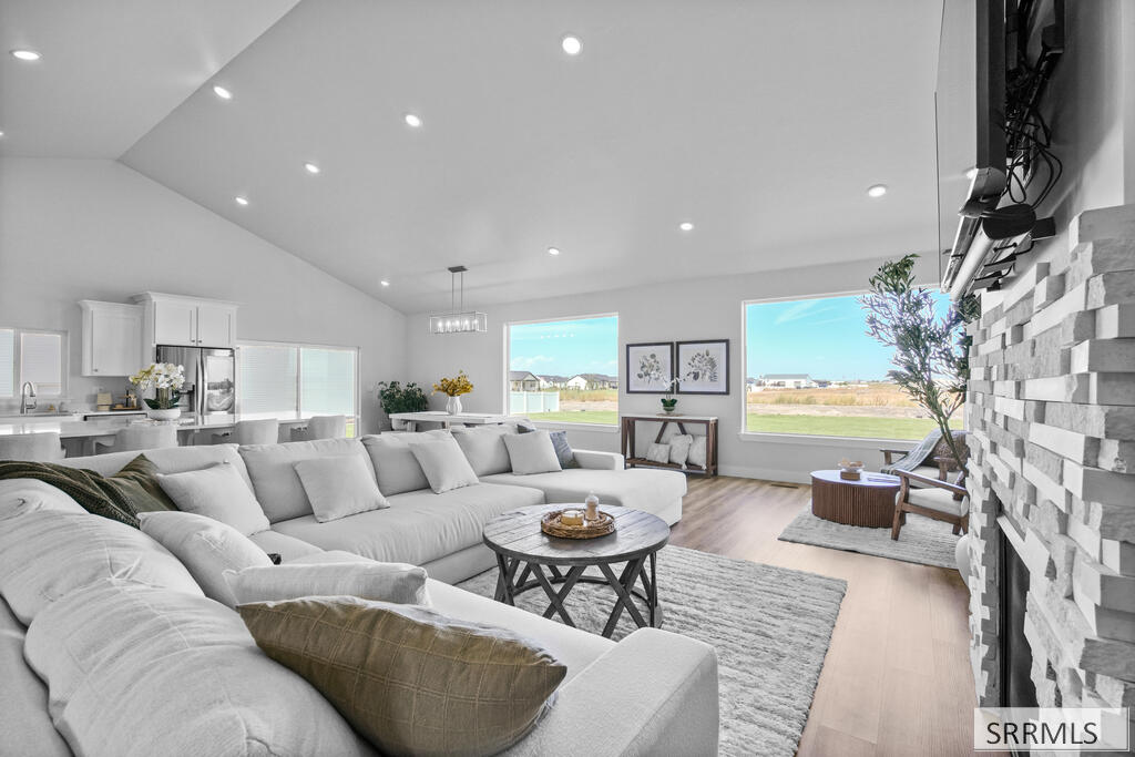 1572 N 885 E Property Photo 10