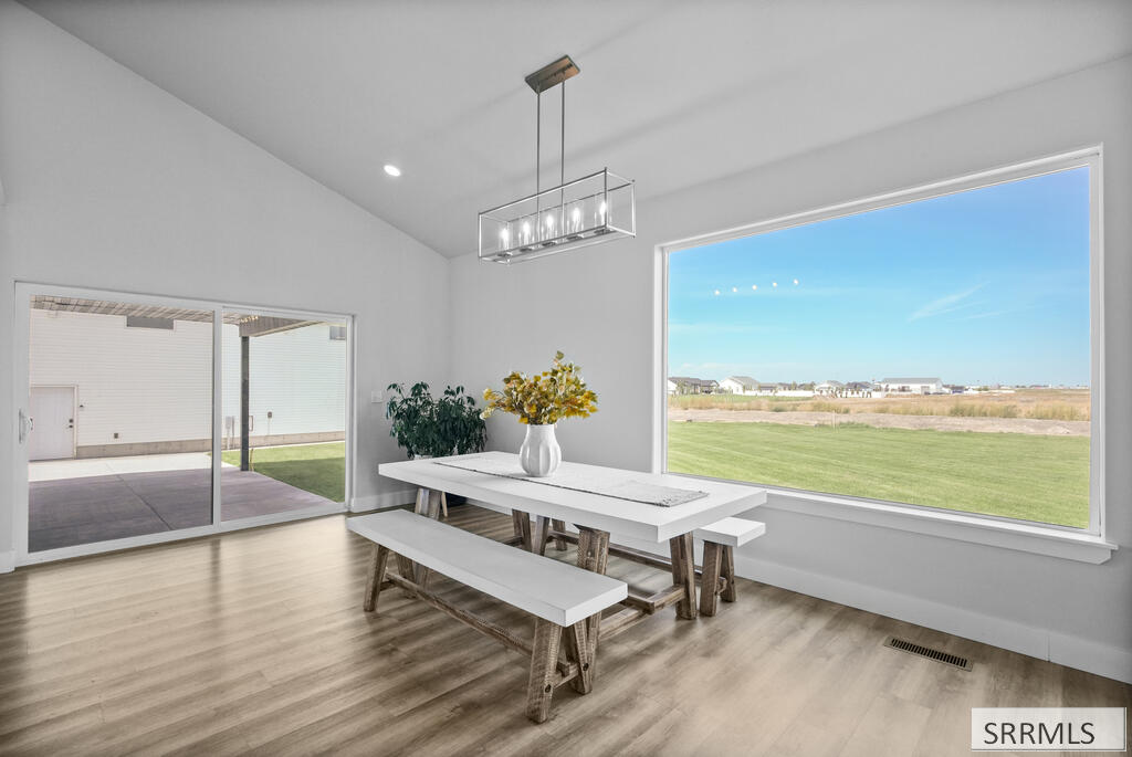 1572 N 885 E Property Photo 11