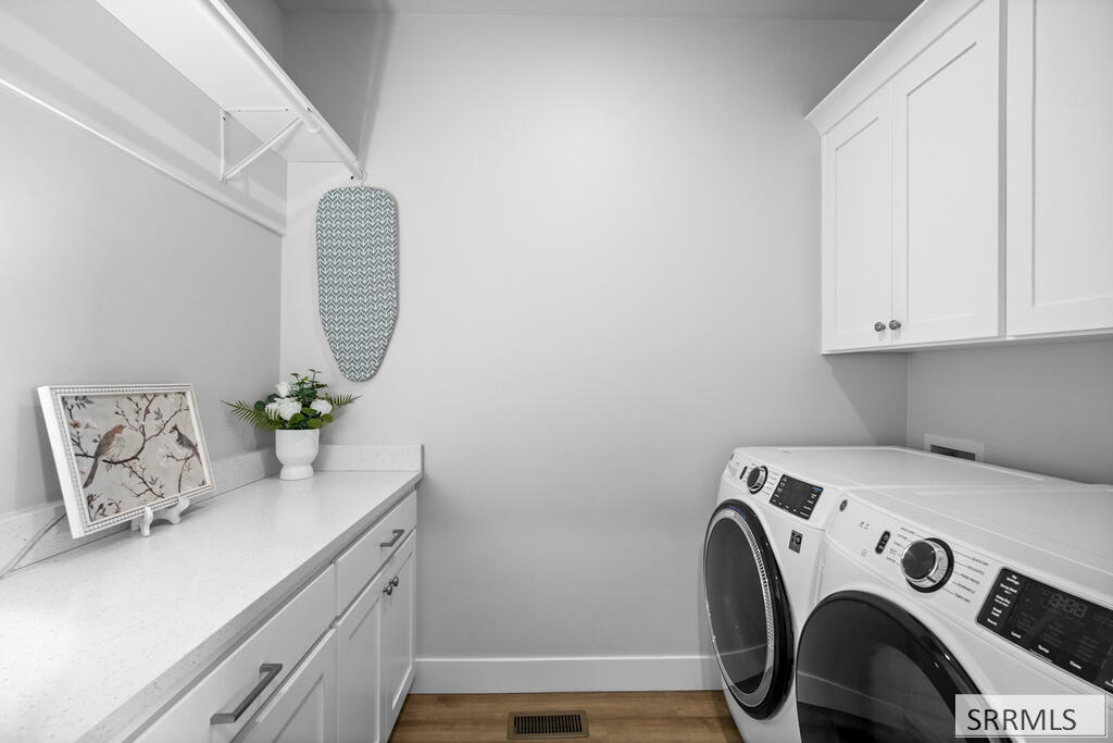 1572 N 885 E Property Photo 15