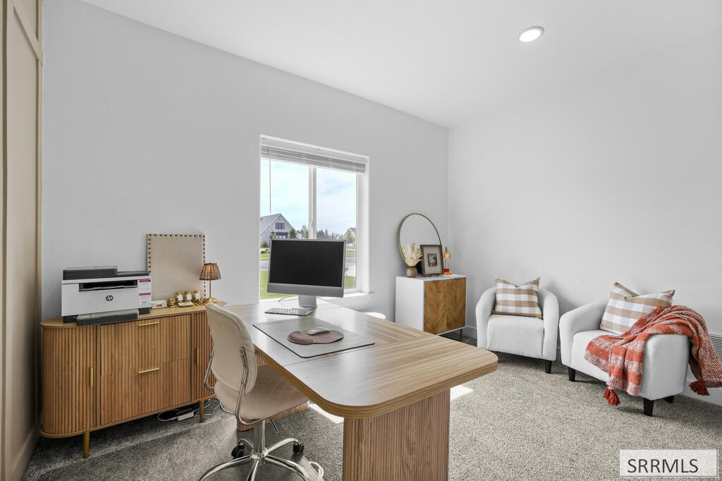 1572 N 885 E Property Photo 18