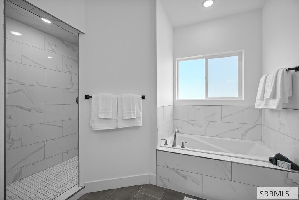 1572 N 885 E Property Photo 21