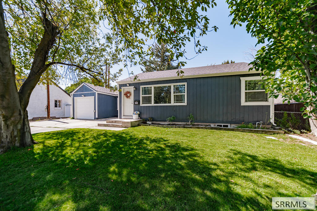 1640 S Boulevard Property Photo 3