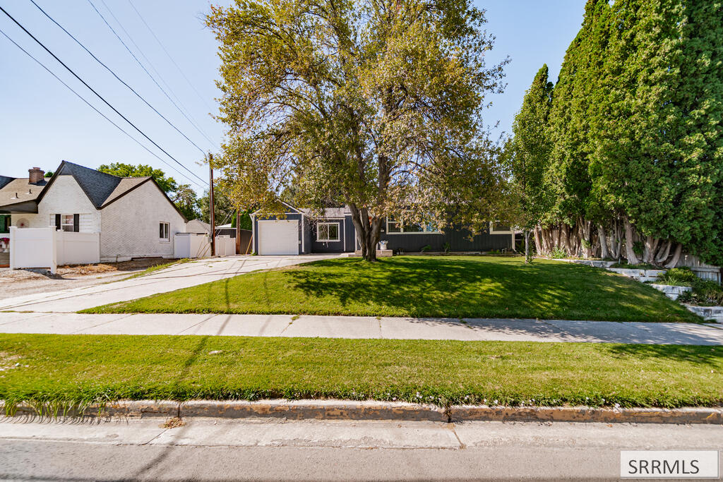 1640 S Boulevard Property Photo 7