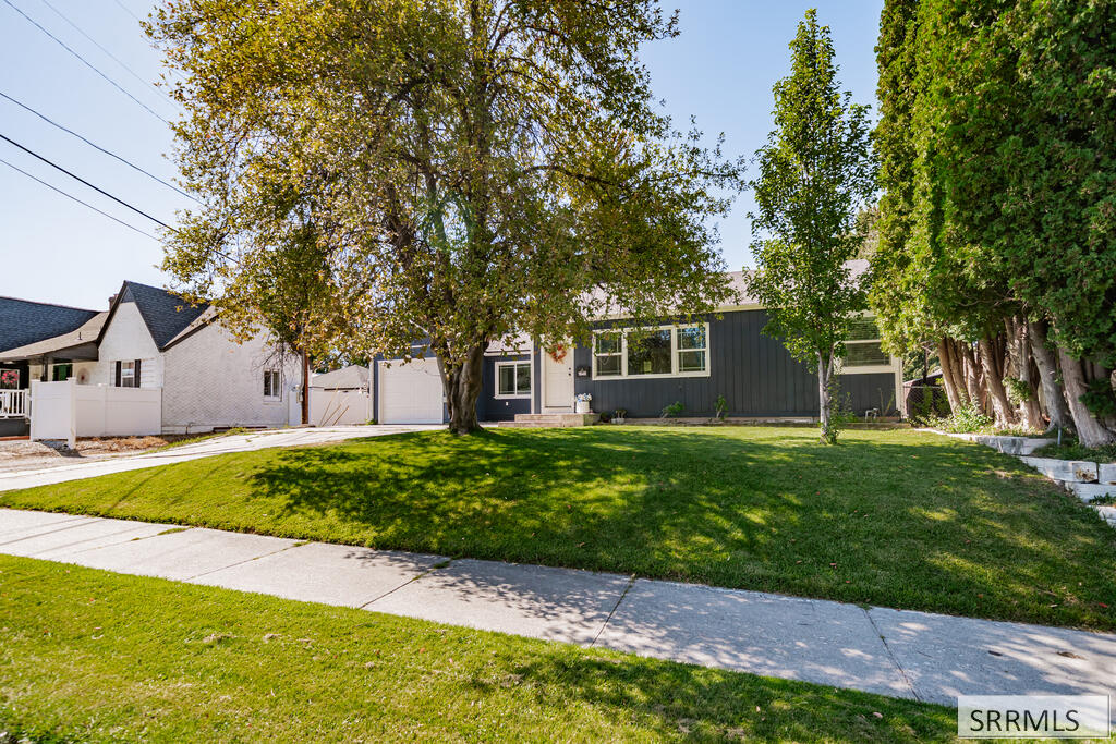 1640 S Boulevard Property Photo 8