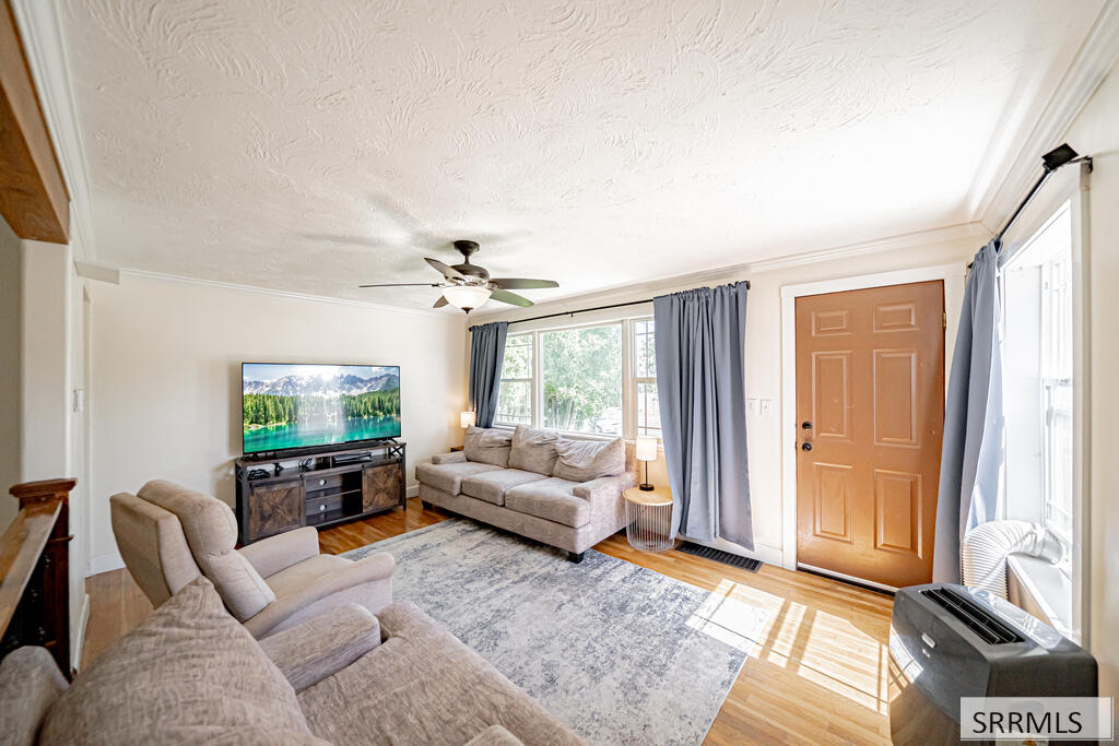 1640 S Boulevard Property Photo 10