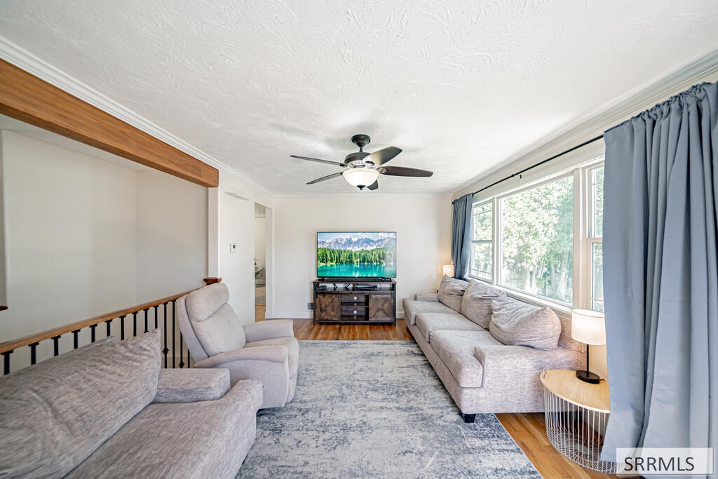 1640 S Boulevard Property Photo 12