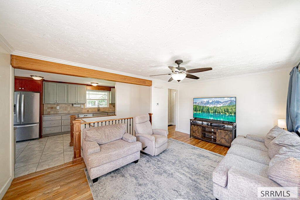 1640 S Boulevard Property Photo 14