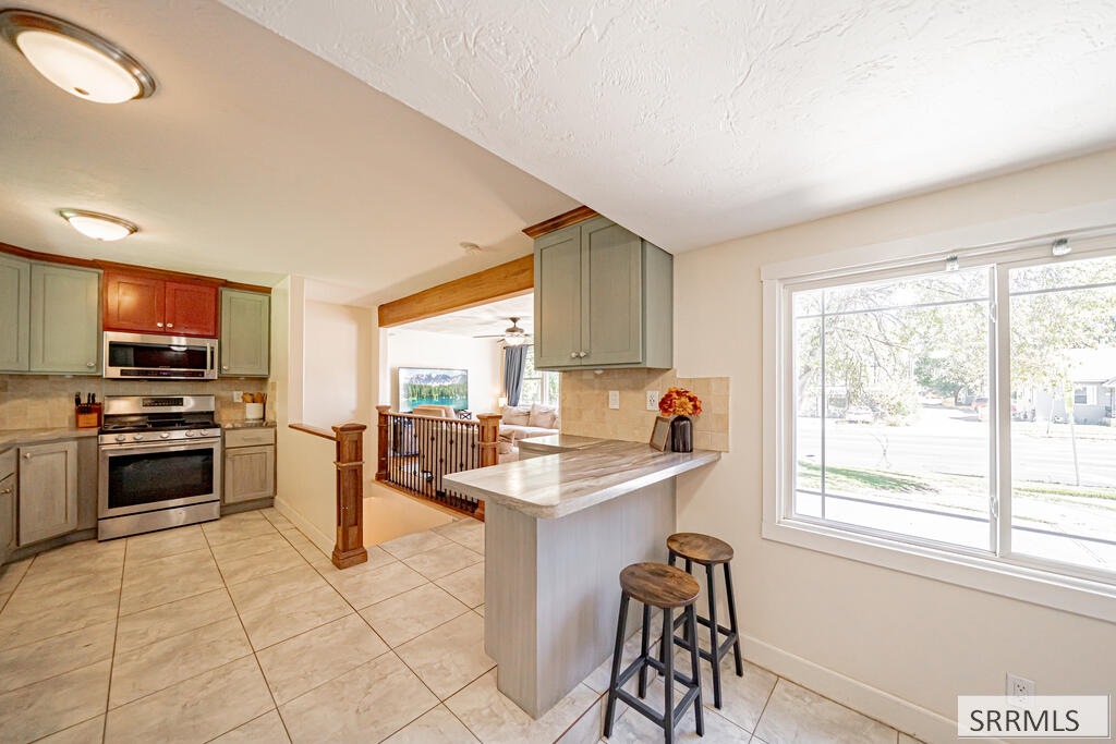 1640 S Boulevard Property Photo 19
