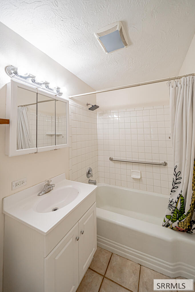 1640 S Boulevard Property Photo 33