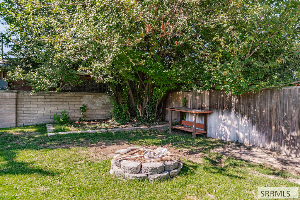 1640 S Boulevard Property Photo 53