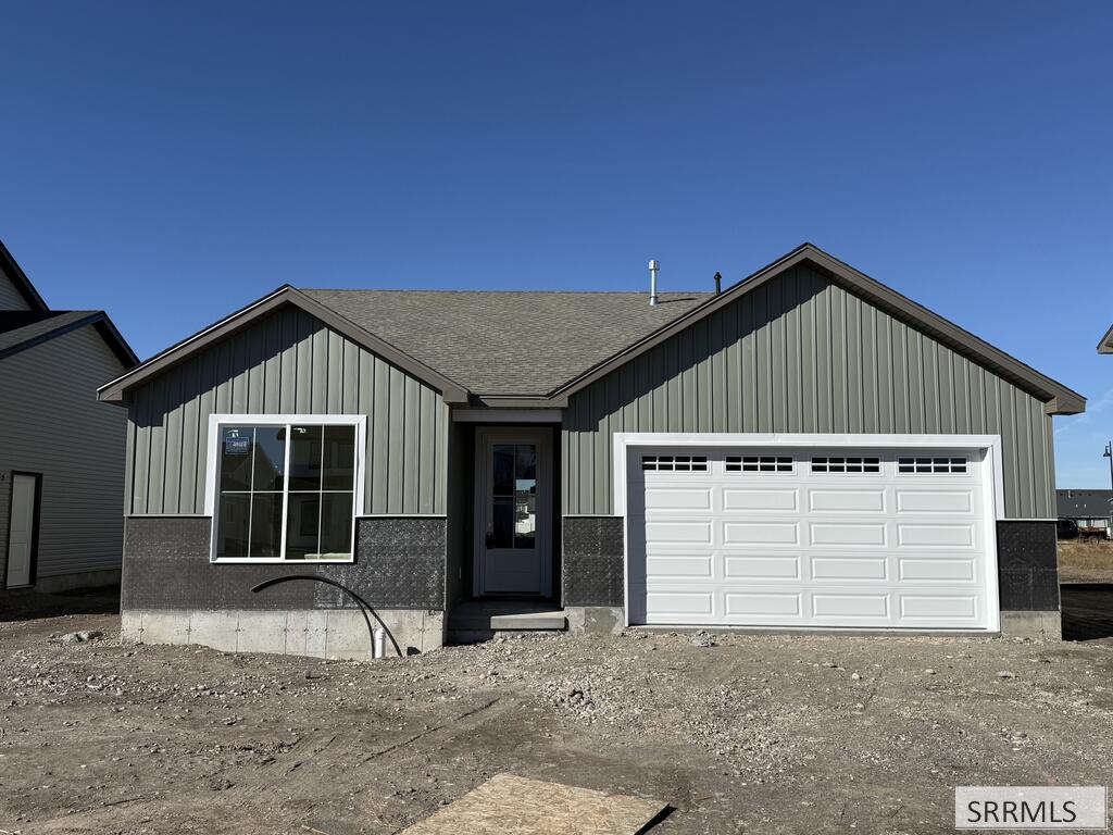 651 S 2315 W Property Photo 1