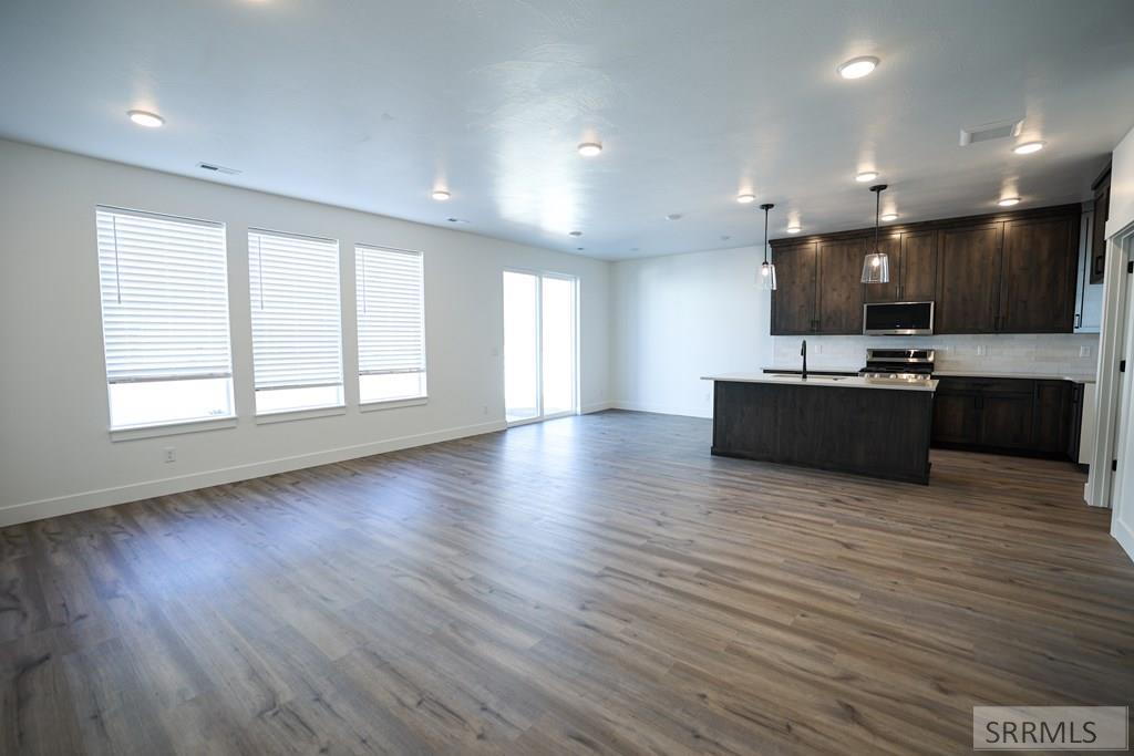 651 S 2315 W Property Photo 2