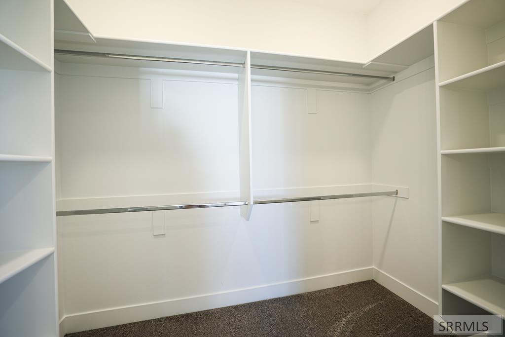 651 S 2315 W Property Photo 7