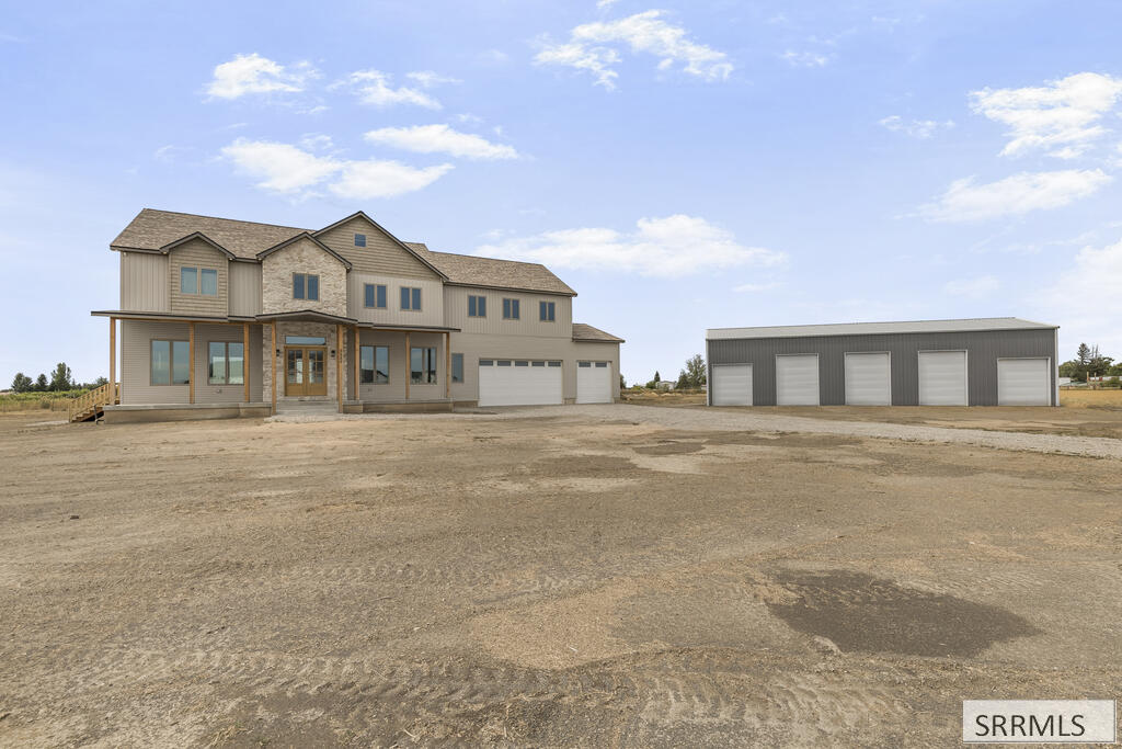 2225 Clover Meadow Way Property Photo 10