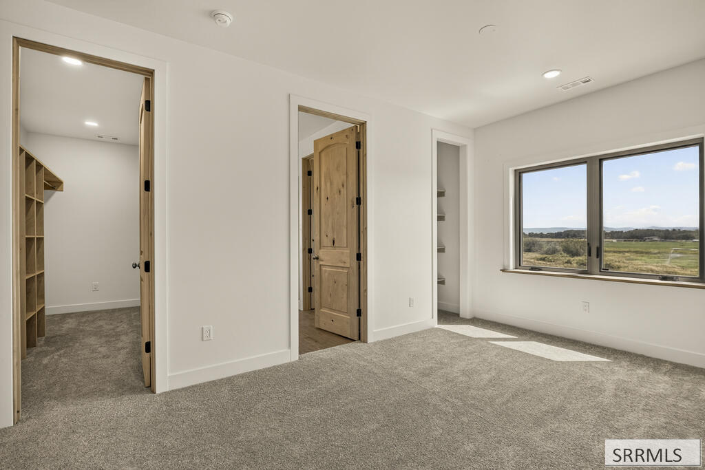 2225 Clover Meadow Way Property Photo 21