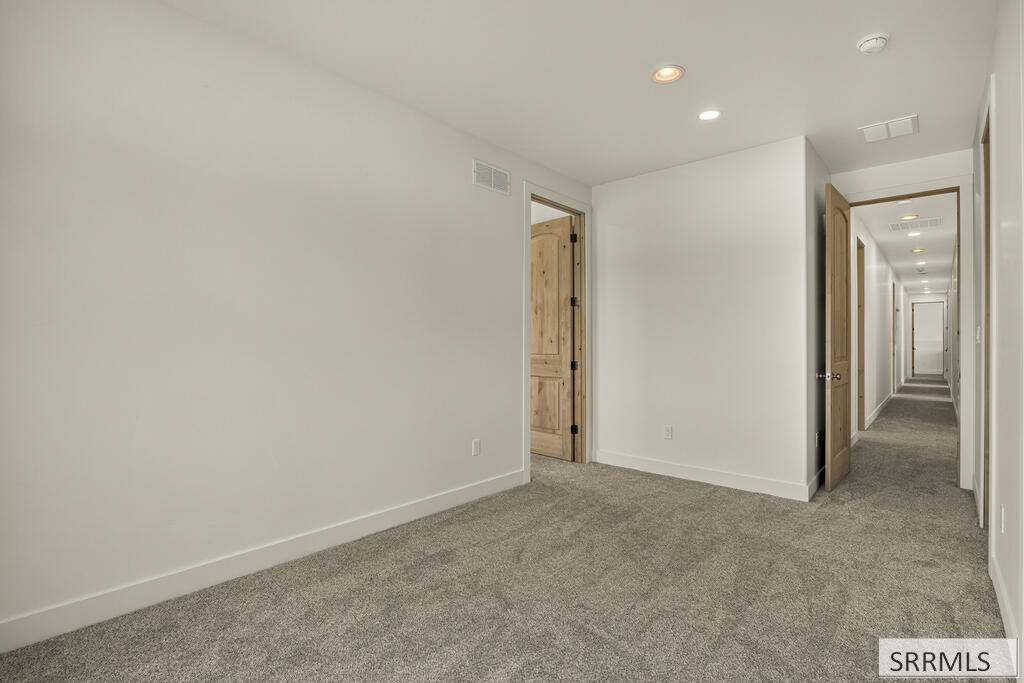 2225 Clover Meadow Way Property Photo 22