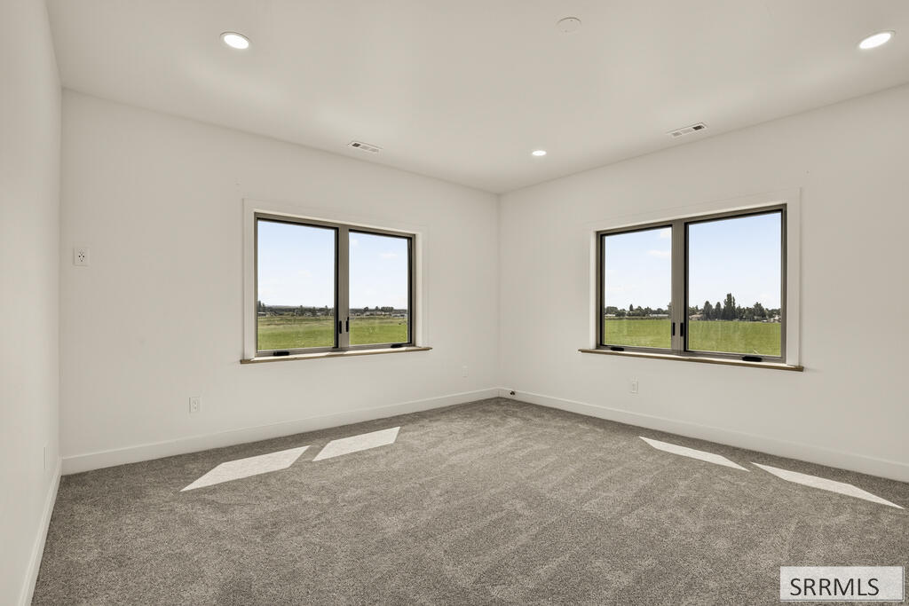 2225 Clover Meadow Way Property Photo 23