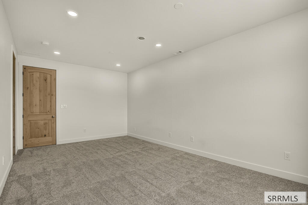 2225 Clover Meadow Way Property Photo 30