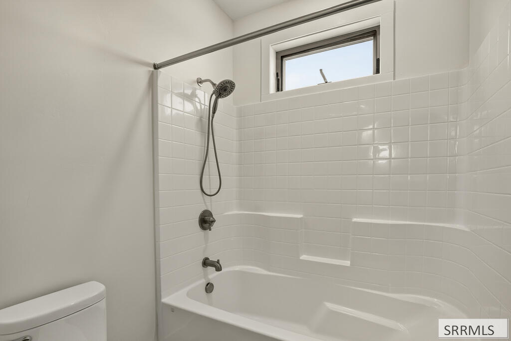 2225 Clover Meadow Way Property Photo 31