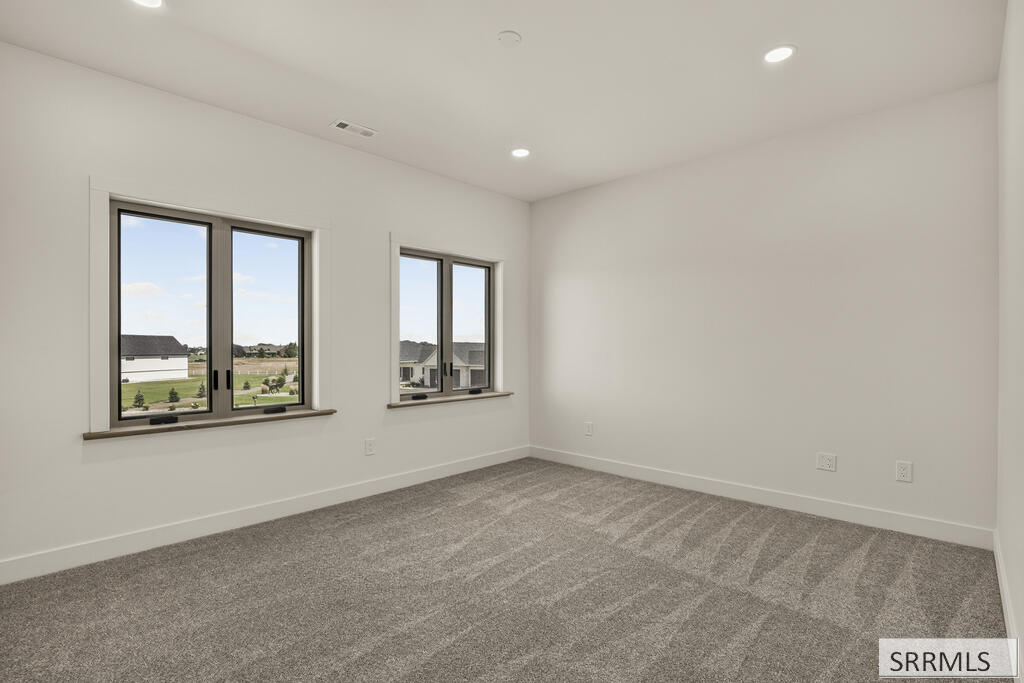 2225 Clover Meadow Way Property Photo 33