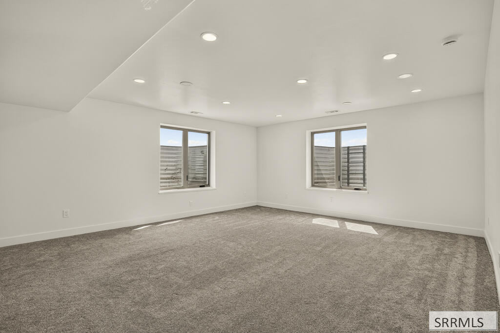 2225 Clover Meadow Way Property Photo 45