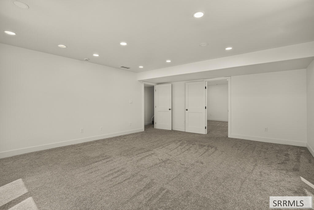 2225 Clover Meadow Way Property Photo 46