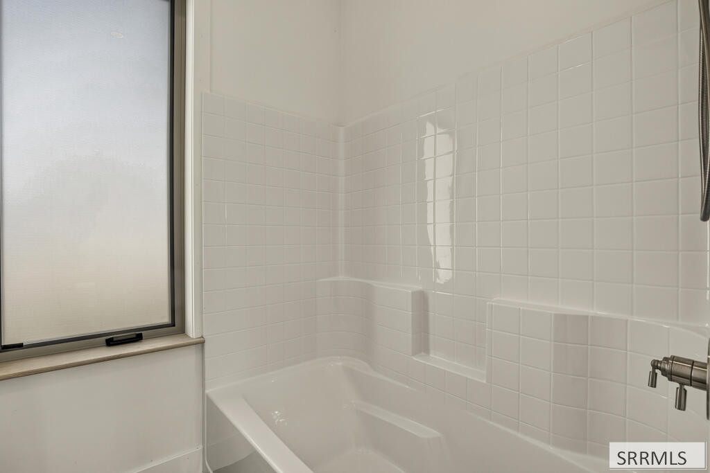 2225 Clover Meadow Way Property Photo 57