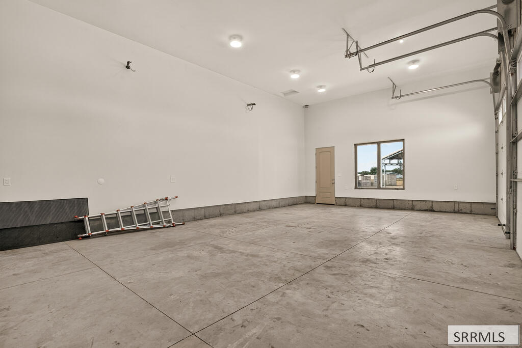 2225 Clover Meadow Way Property Photo 60