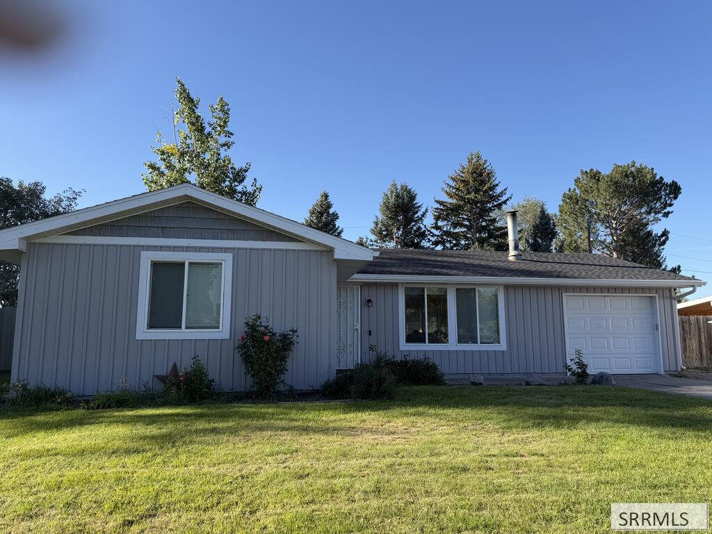 726 Wildrose Lane Property Photo 1