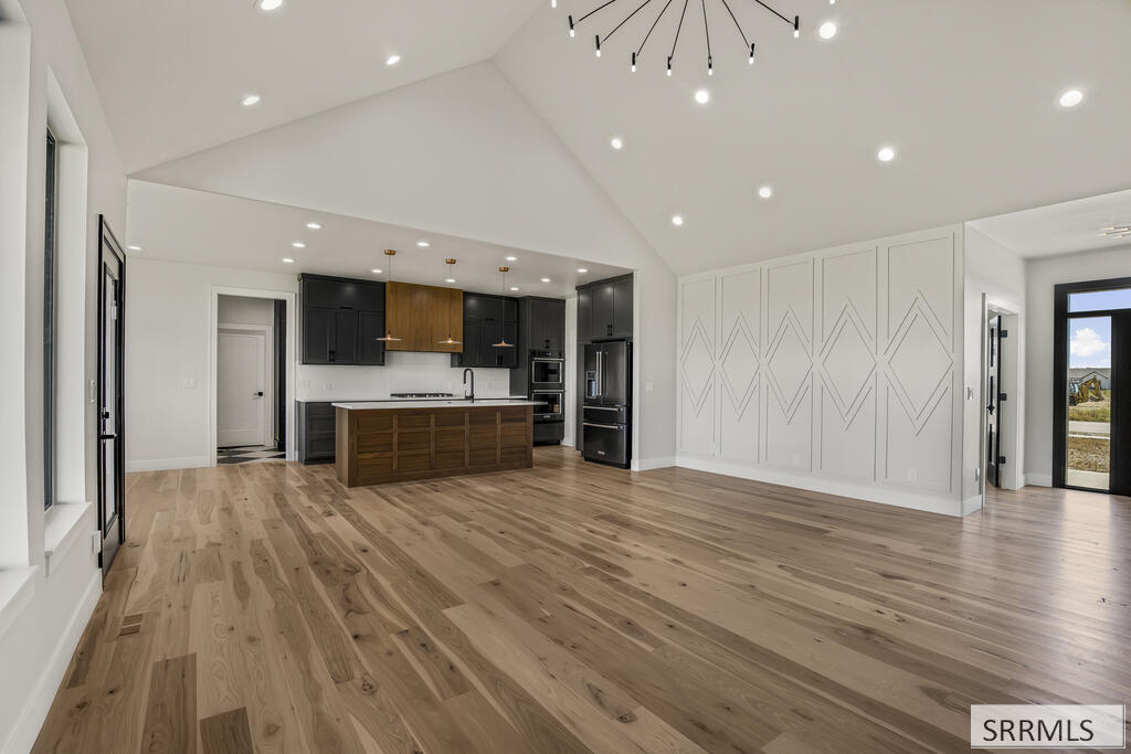3765 E 369 N Property Photo 15