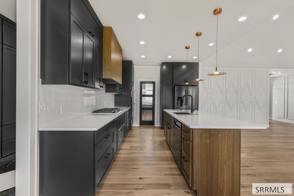 3765 E 369 N Property Photo 18
