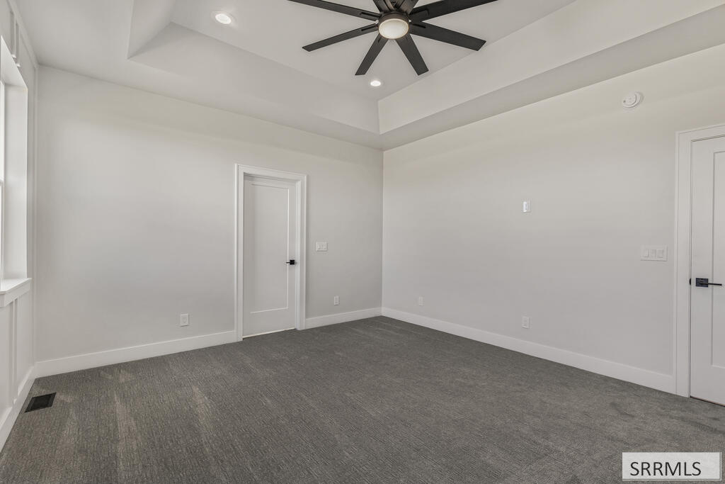 3765 E 369 N Property Photo 33