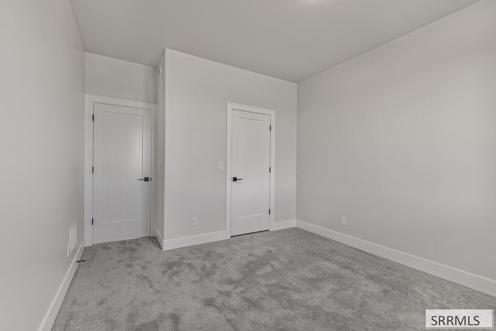 3765 E 369 N Property Photo 47