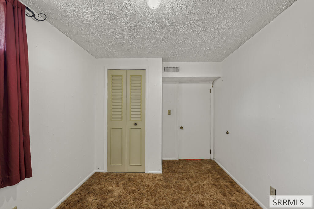 71 N 3rd W Property Photo 22