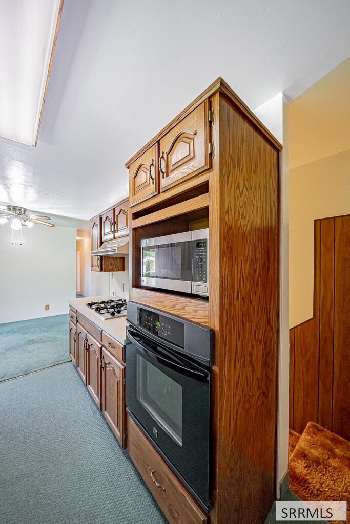 499 Valley Drive Property Photo 14