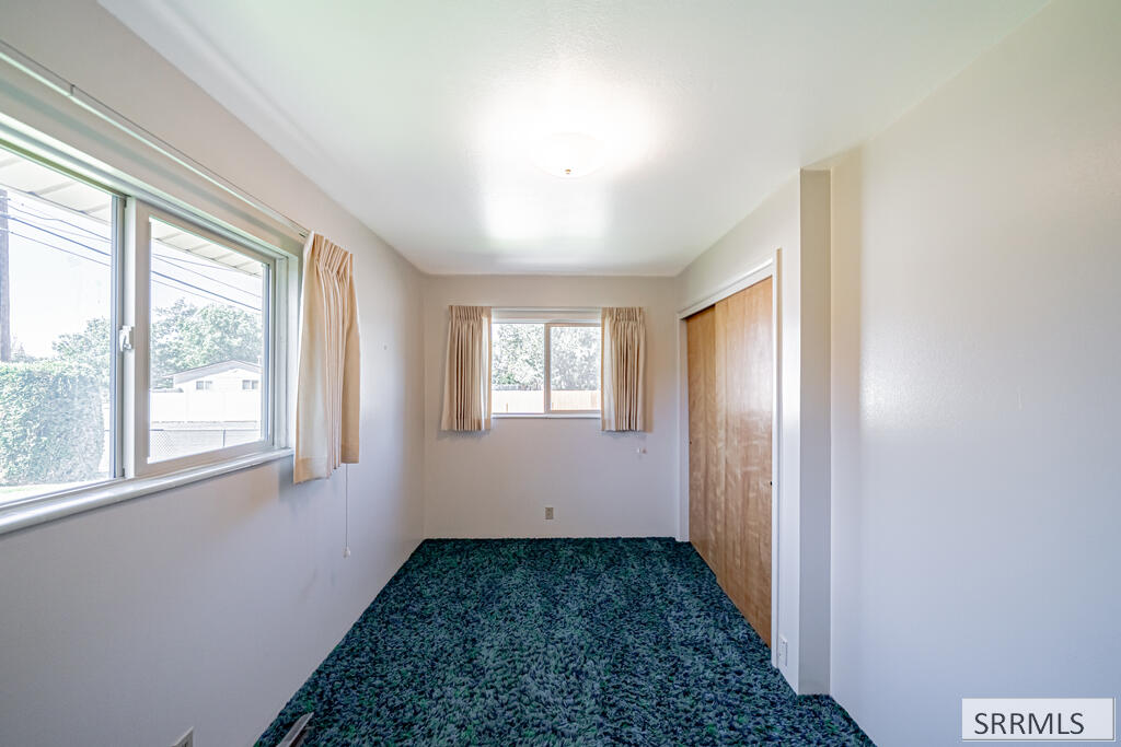 499 Valley Drive Property Photo 20