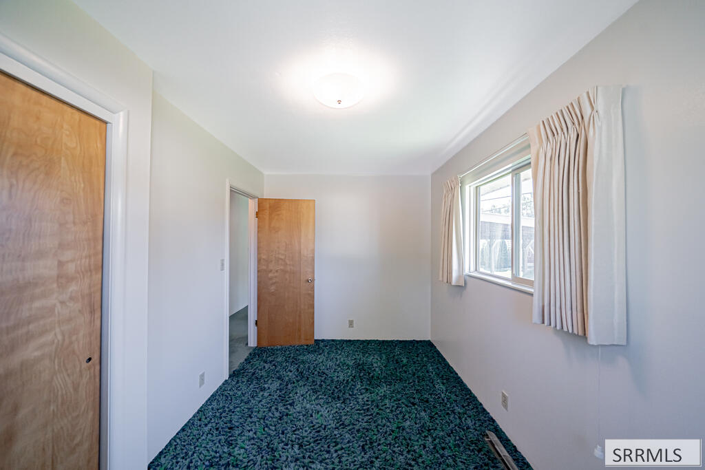 499 Valley Drive Property Photo 21