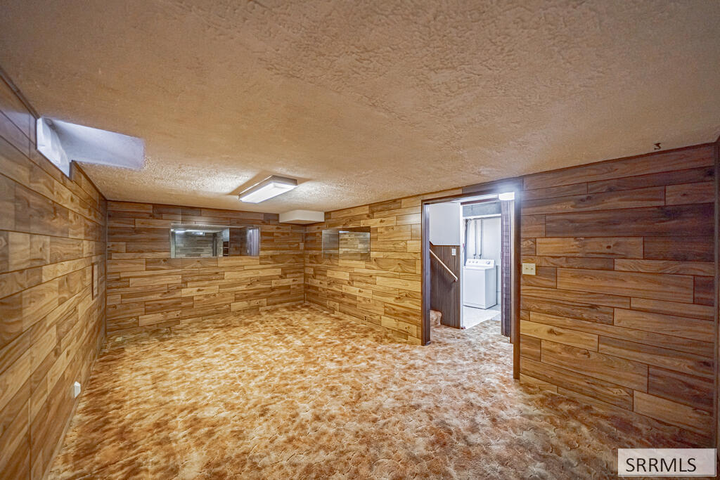 499 Valley Drive Property Photo 29