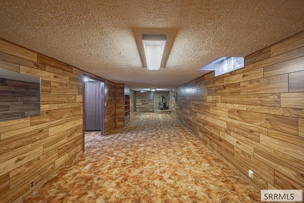 499 Valley Drive Property Photo 30