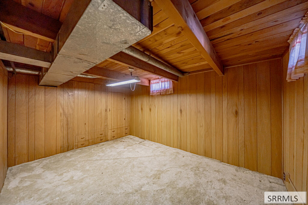 499 Valley Drive Property Photo 31