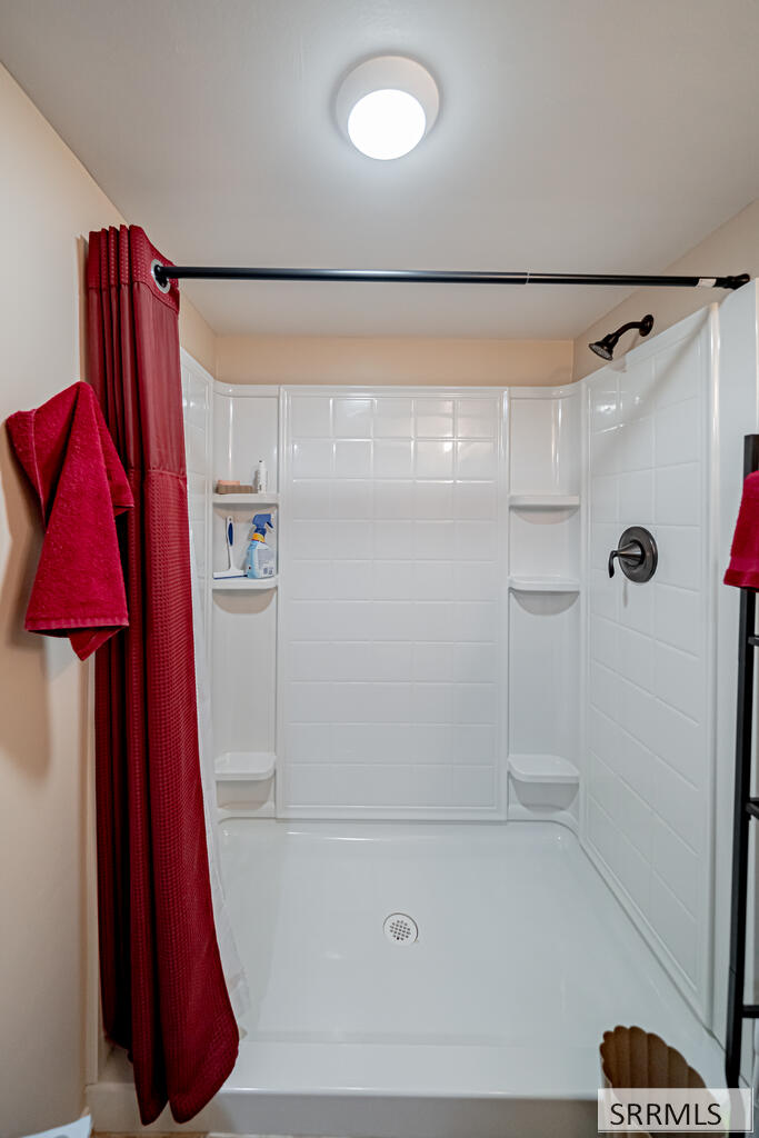 499 Valley Drive Property Photo 35