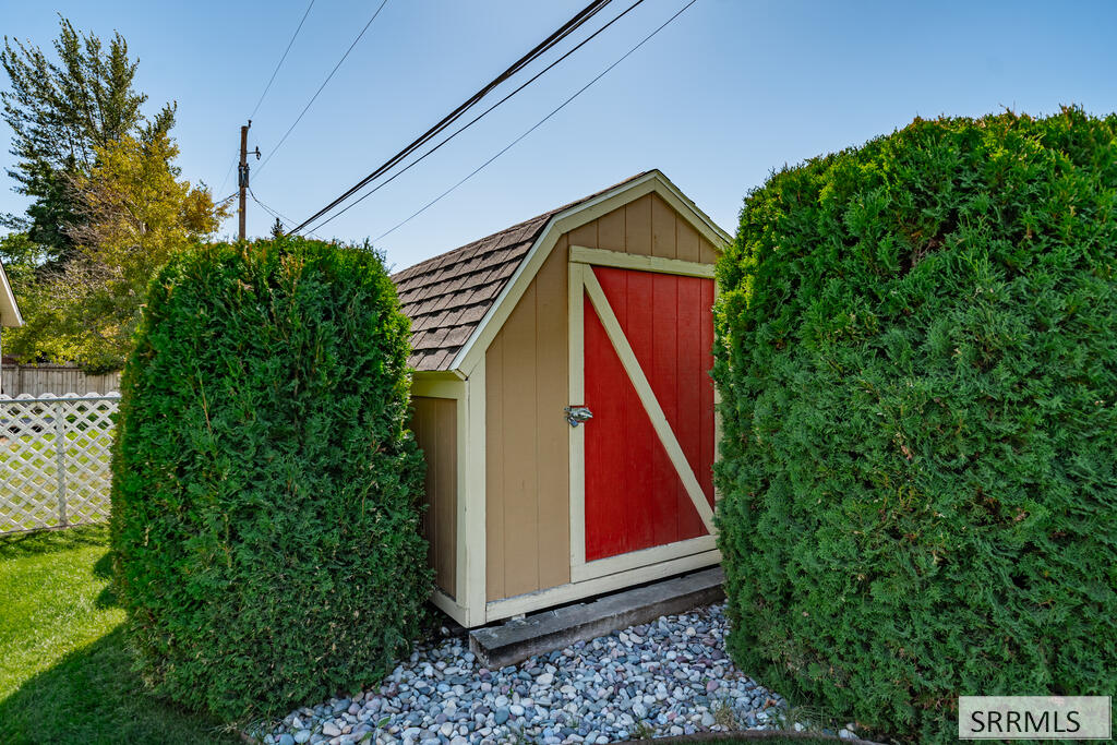 499 Valley Drive Property Photo 48