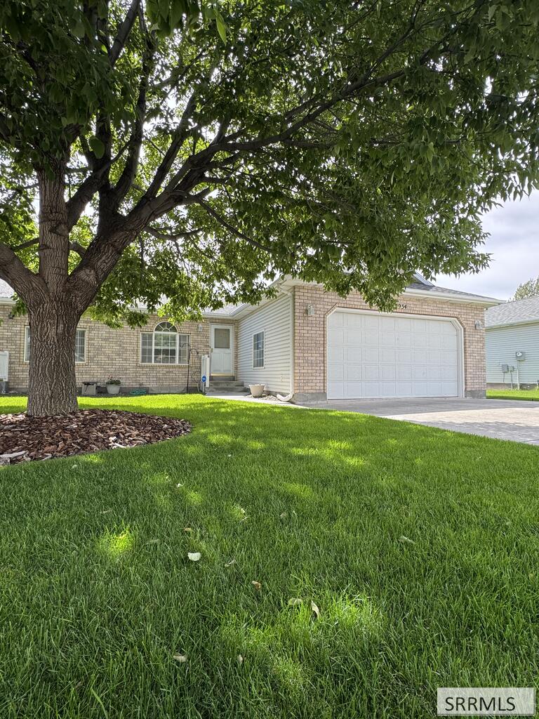 2934 E Oakhaven Circle Property Photo 1