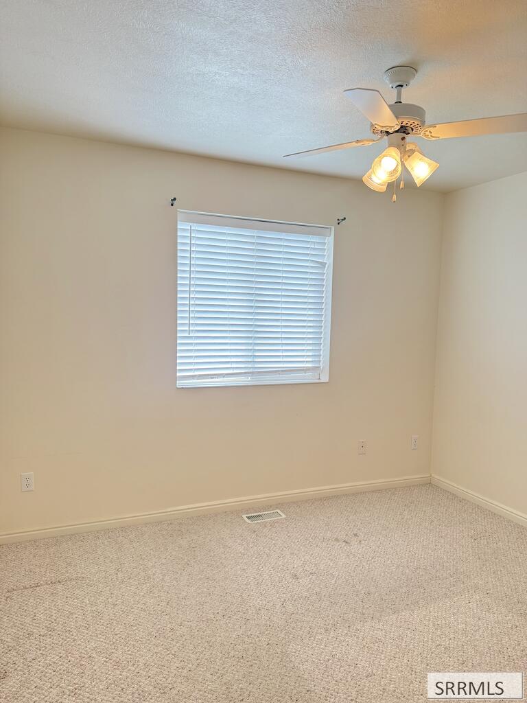 2934 E Oakhaven Circle Property Photo 19