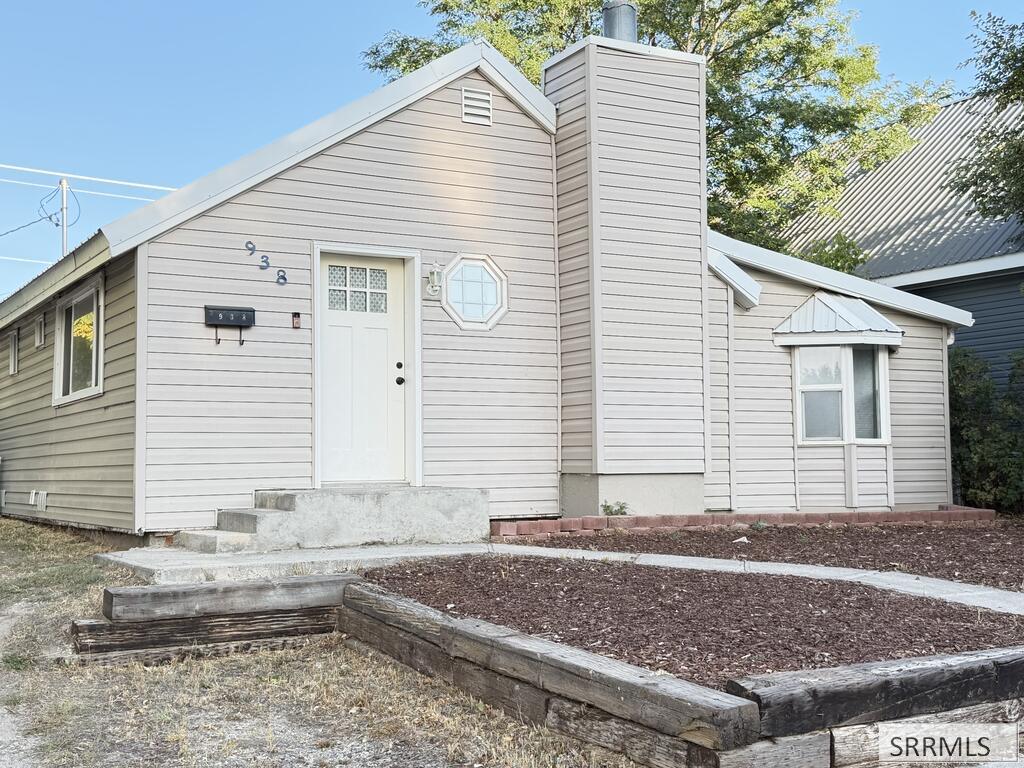 938 Ada Avenue Property Photo 1