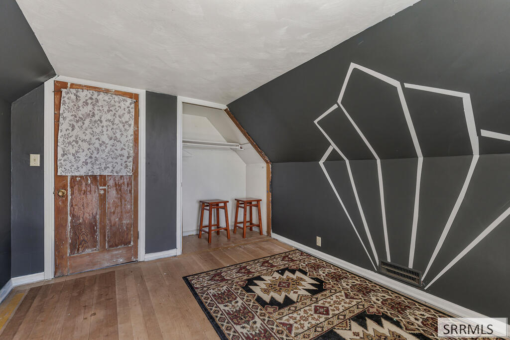855 E 1100 N Property Photo 28
