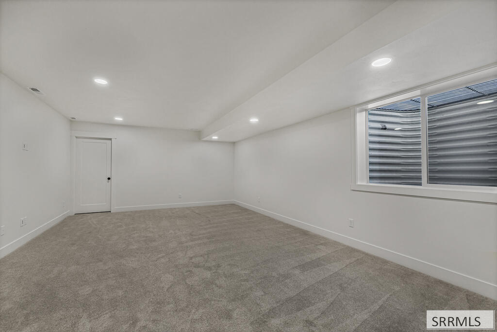 547 Abigail Lane Property Photo 22