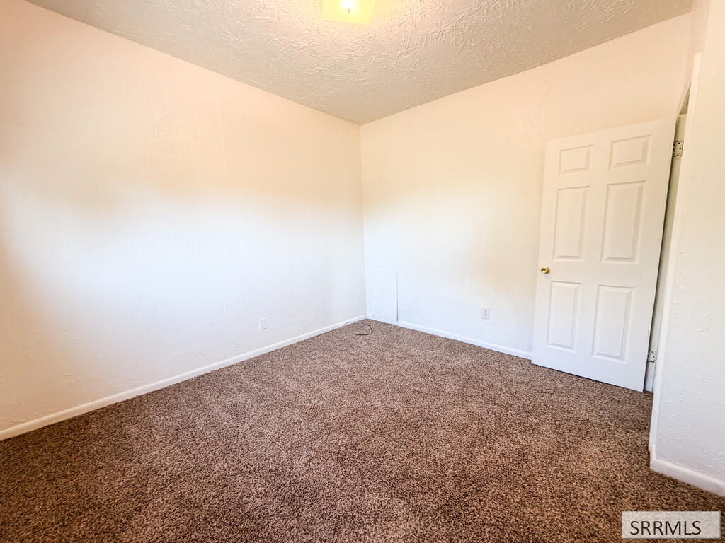 1455 Clark Drive Property Photo 9